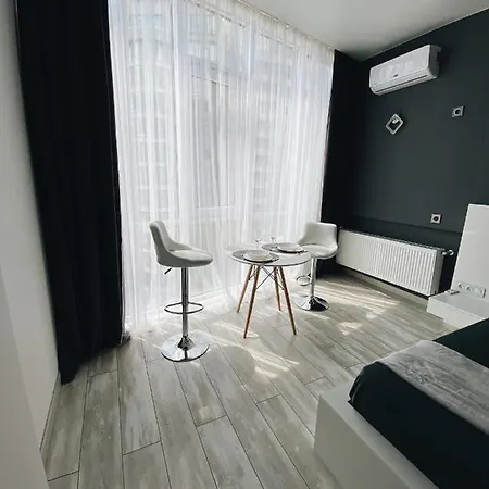 Arcadia Luxe Seaview Apartment